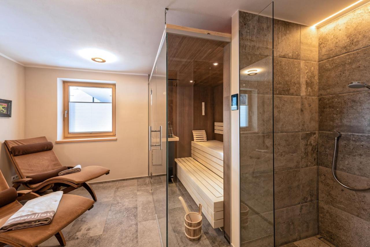 Silent Luxury Chalet Laiet St. Valentin auf der Haid Exteriör bild